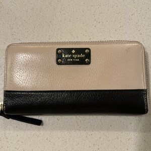 Kate Spade Morgan Colorblocked Zip around Continental wallet